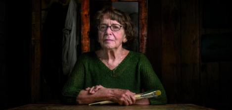 Beatriz González en su taller - cortesía El Tiempo - Foto de Pablo Salgado