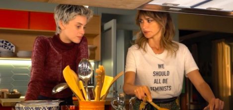 Dos mujeres cocinando 